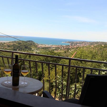 Tre Terre Apartment Луция Экстерьер фото